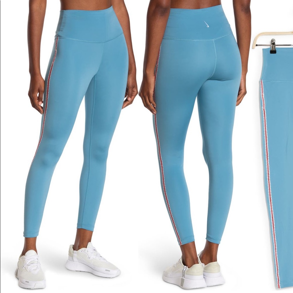 NWT Nike Yoga Leggings